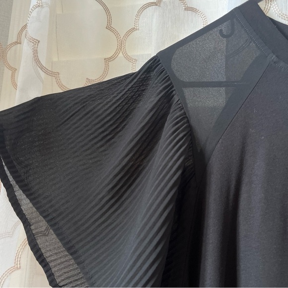 Cable & Guage Woman Black Blouse Chiffon Sheer  Pleated Flutter Sleeves 1X - Picture 4 of 8